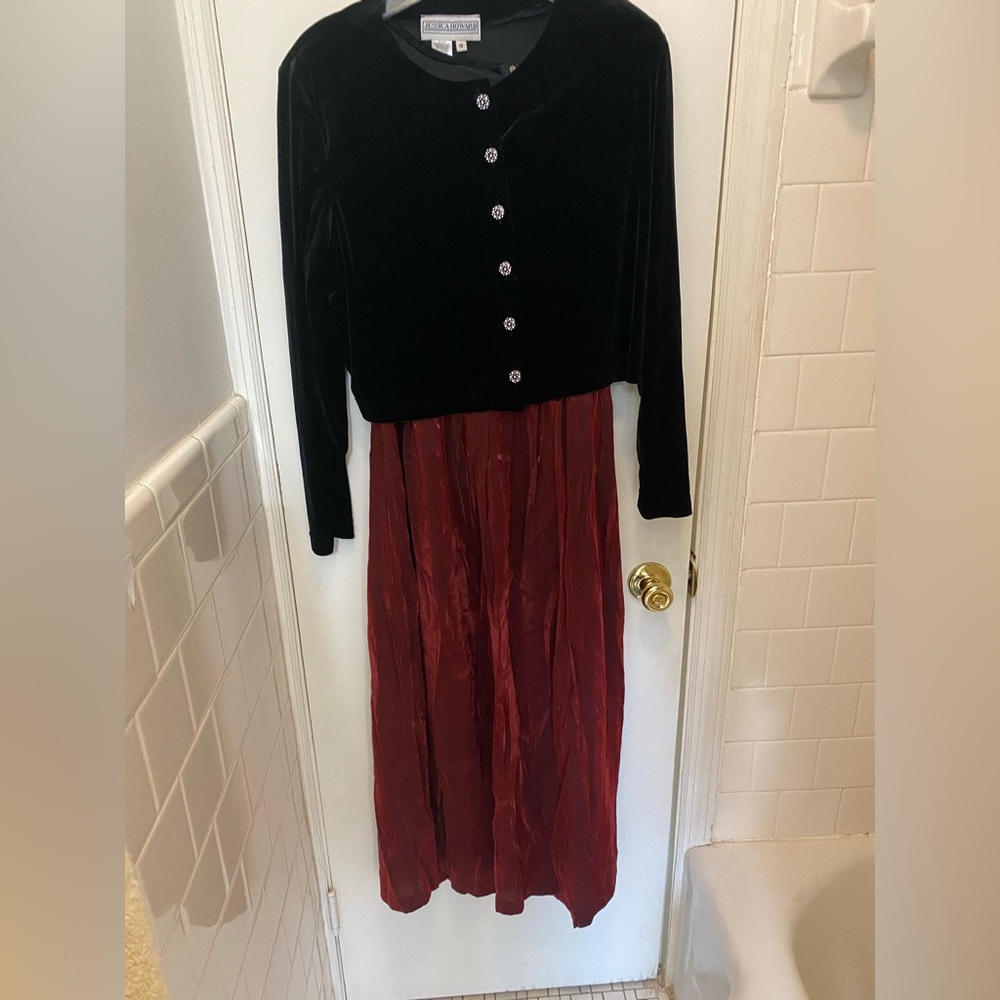 Jessica Howard evening dress
